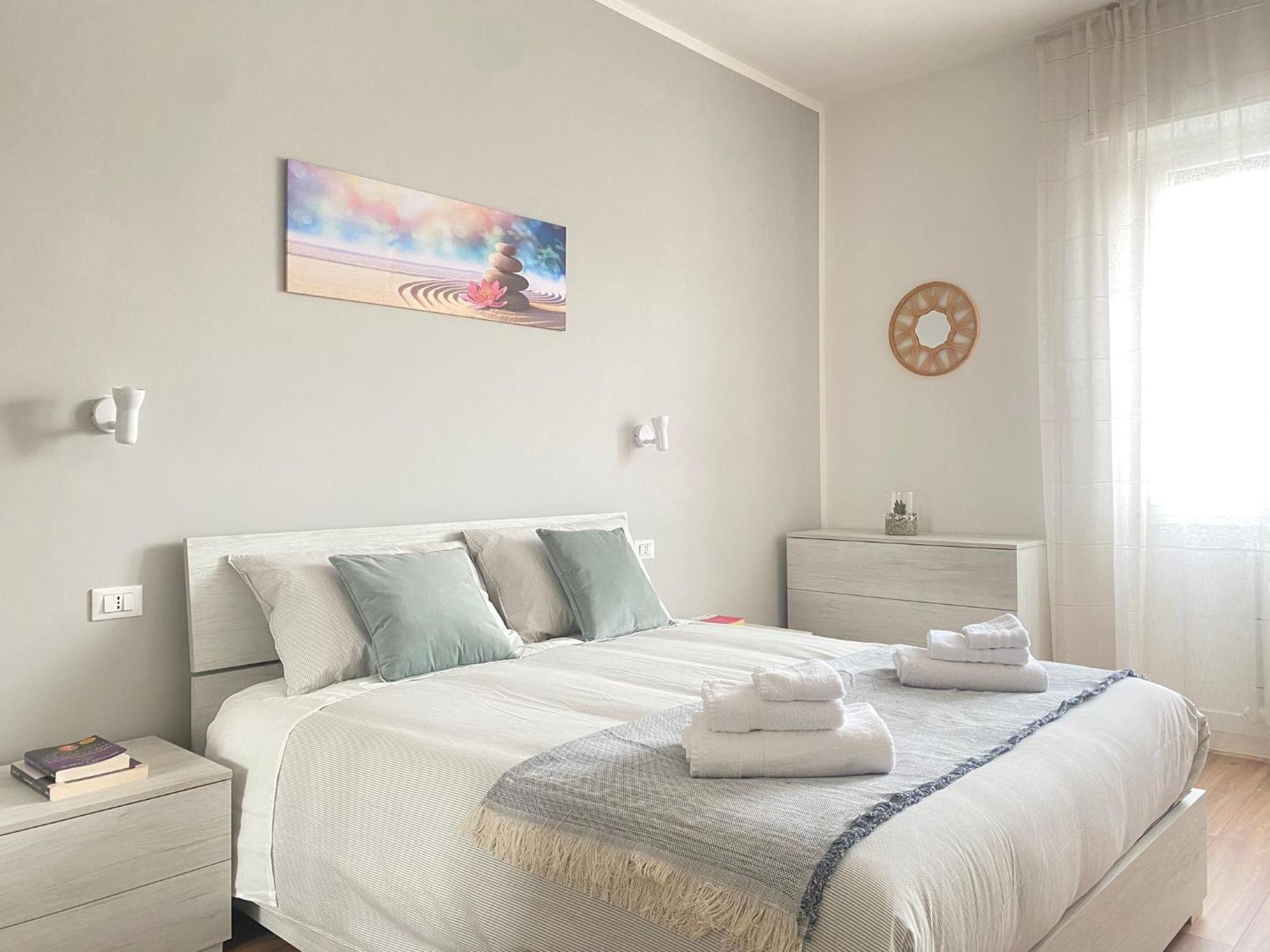 Appartement House By Naty à Brescia Extérieur photo