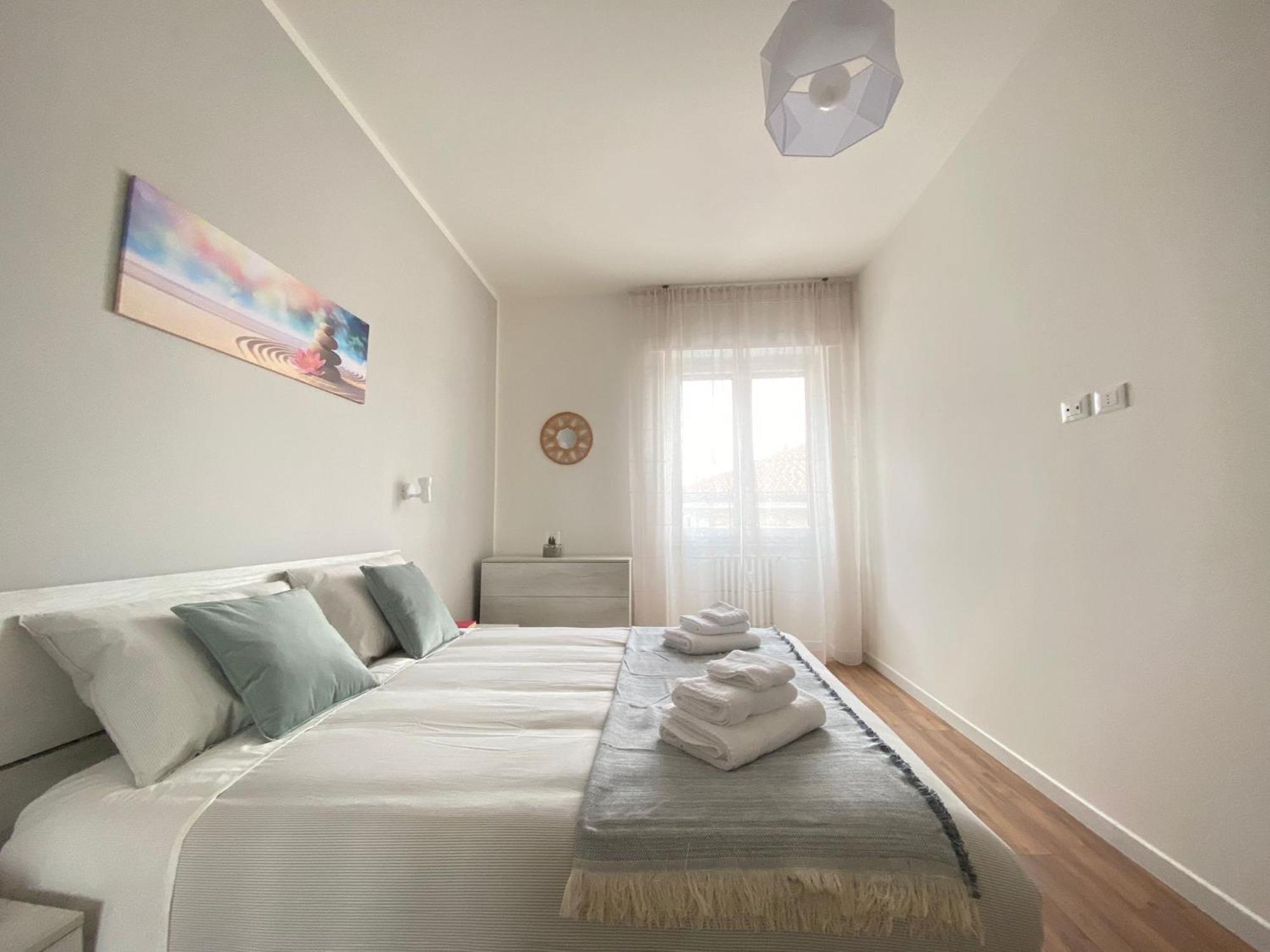 Appartement House By Naty à Brescia Extérieur photo